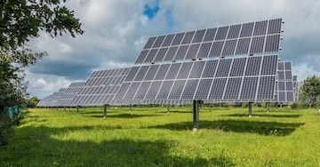 Alquiler de tejados y terrenos para placas solares