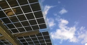 Panel solar bifacial