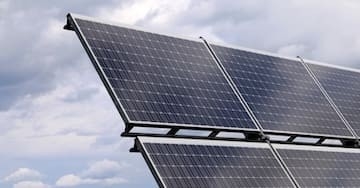 ¿Qué es un microinversor solar? 