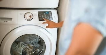 Qué hora es la más barata para poner la lavadora