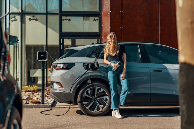 Deducción IRPF coche eléctrico segunda mano