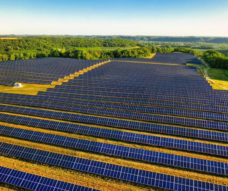 Parque solar: qué es, cómo funciona y ejemplos en España